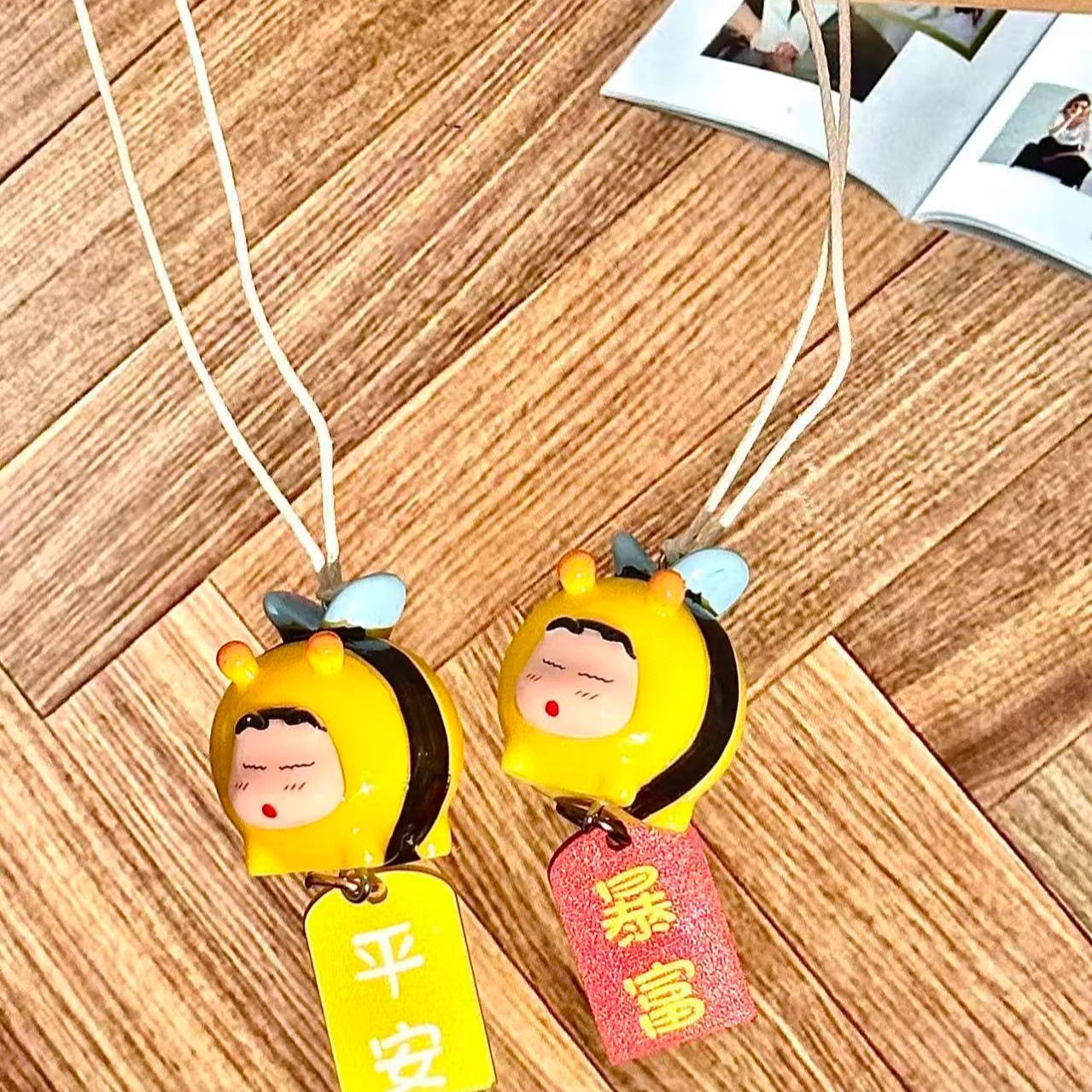Figurka Crayon Shin-chan Bee C – Tech Car Accessories recenzja i cena